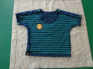 肩脇あきTシャツ